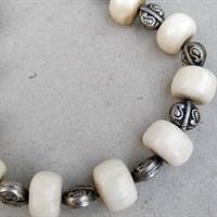 bone necklace halskæde ben perler